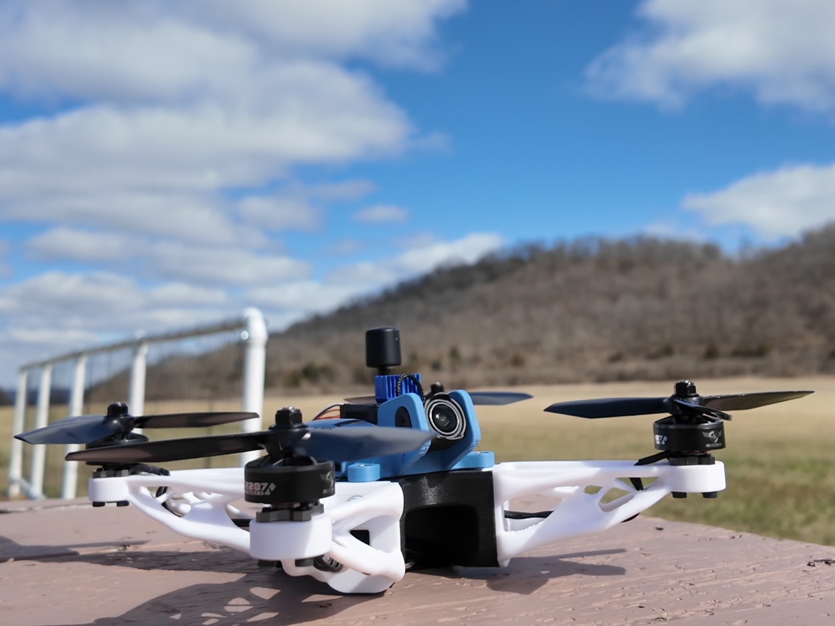 Drone FPV assemblé avec pièces imprimées en 3D