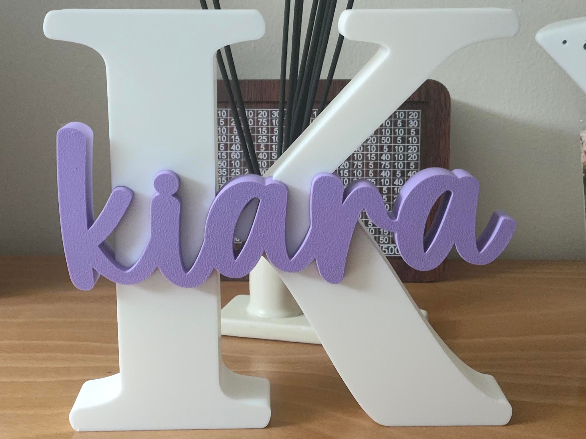 Lettre K avec prénom Kiana imprimée en 3D bicolore mauve