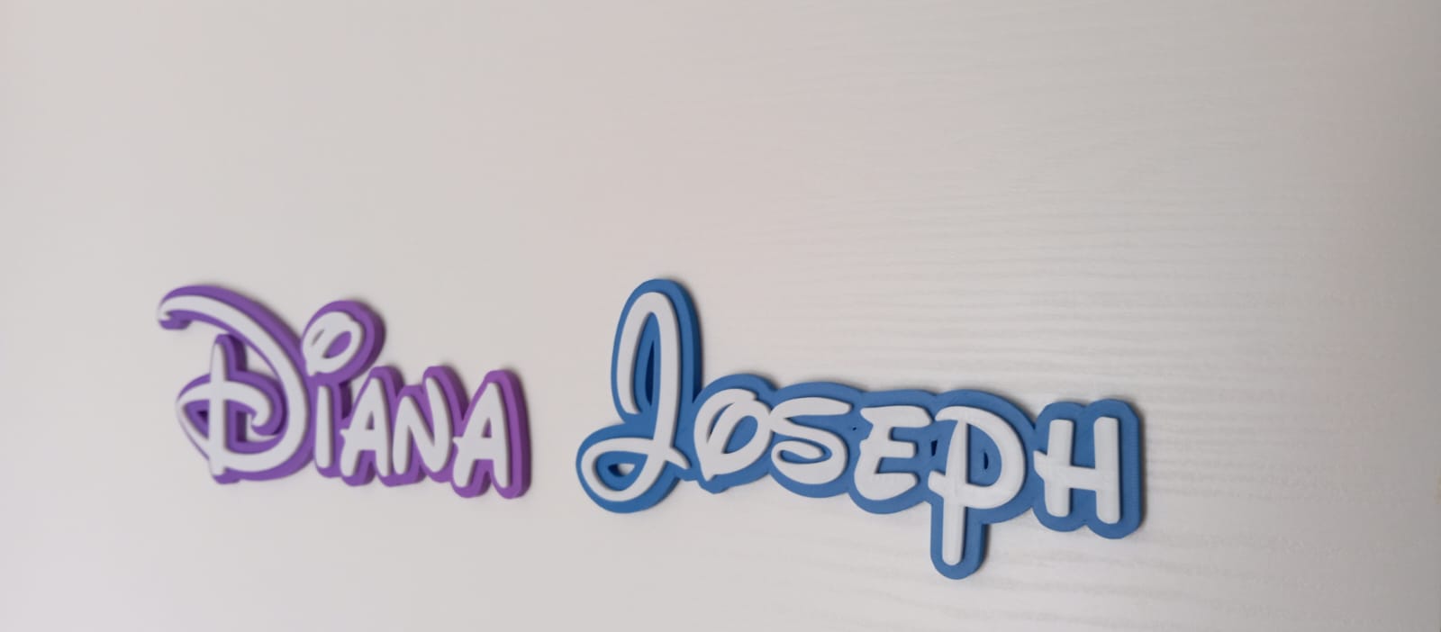 Prénoms Diana et Joseph style Disney imprimés en 3D bicolore