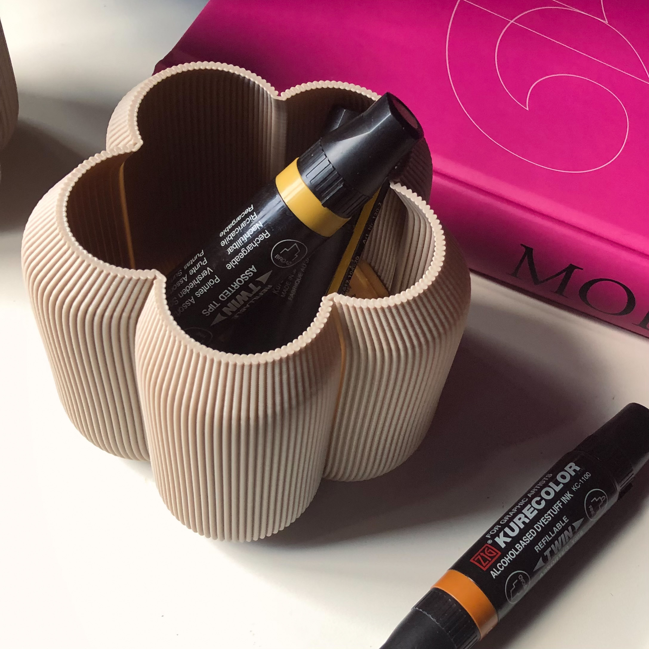 Pot trèfle beige organiseur imprimé en 3D